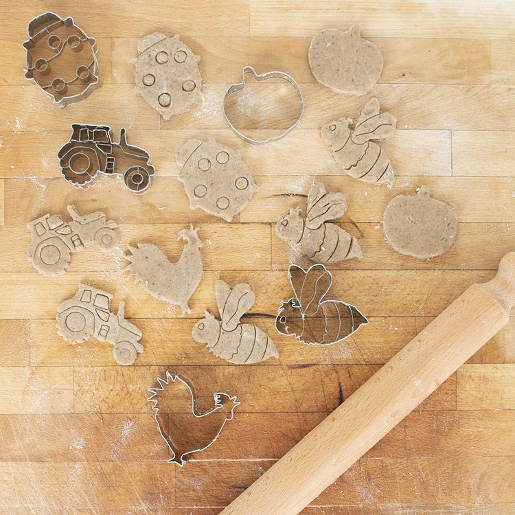 Emporte piece en forme de coccinelle pour gateau anniversaire enfant