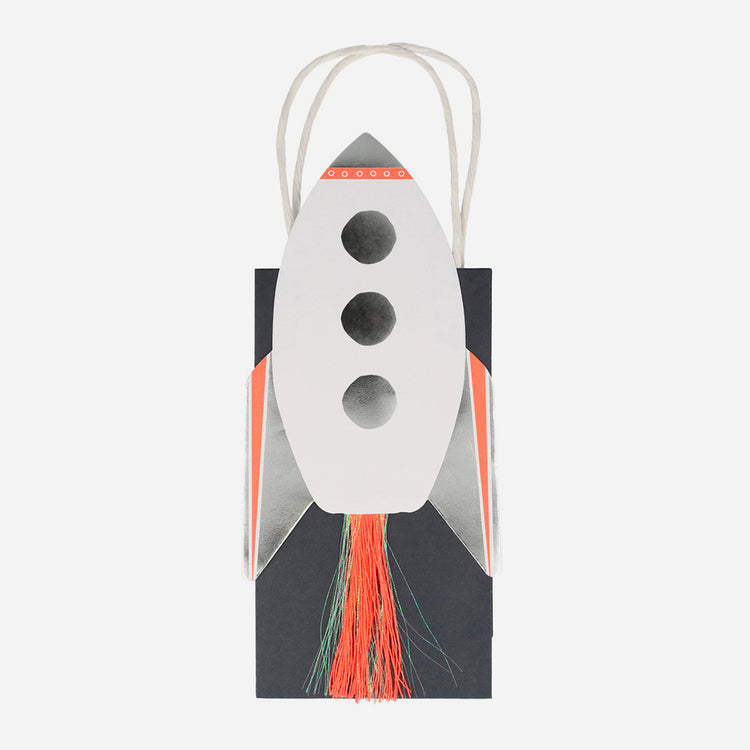 Déco anniversaire astro : 8 sacs cadeaux fusée pour offrir des petits cadeaux