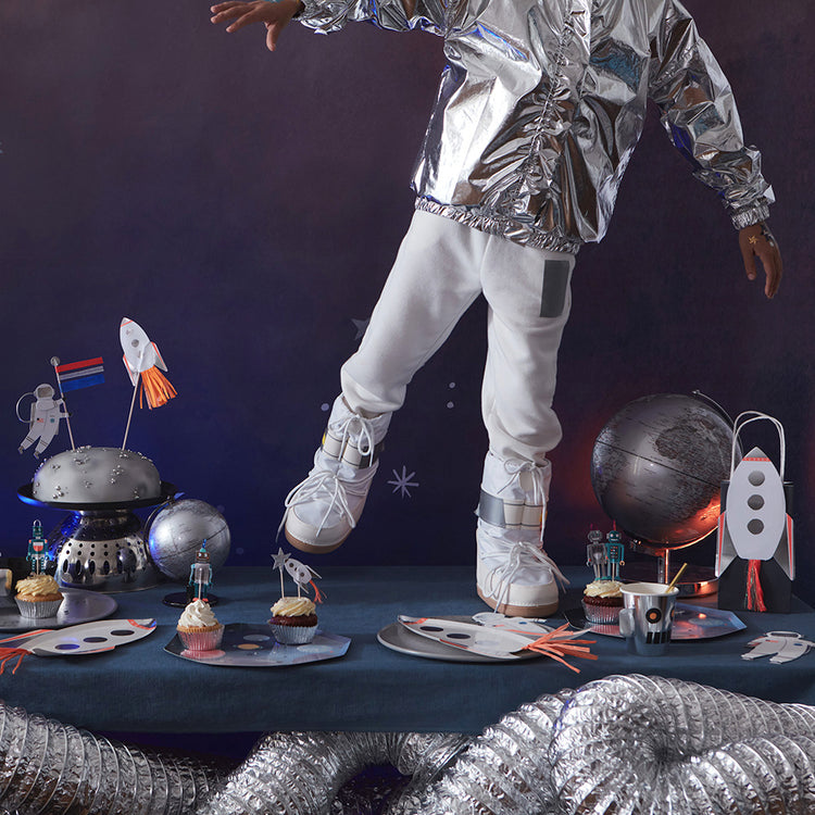 Inspiration déco anniversaire astro : déco astro pour table d'anniversaire