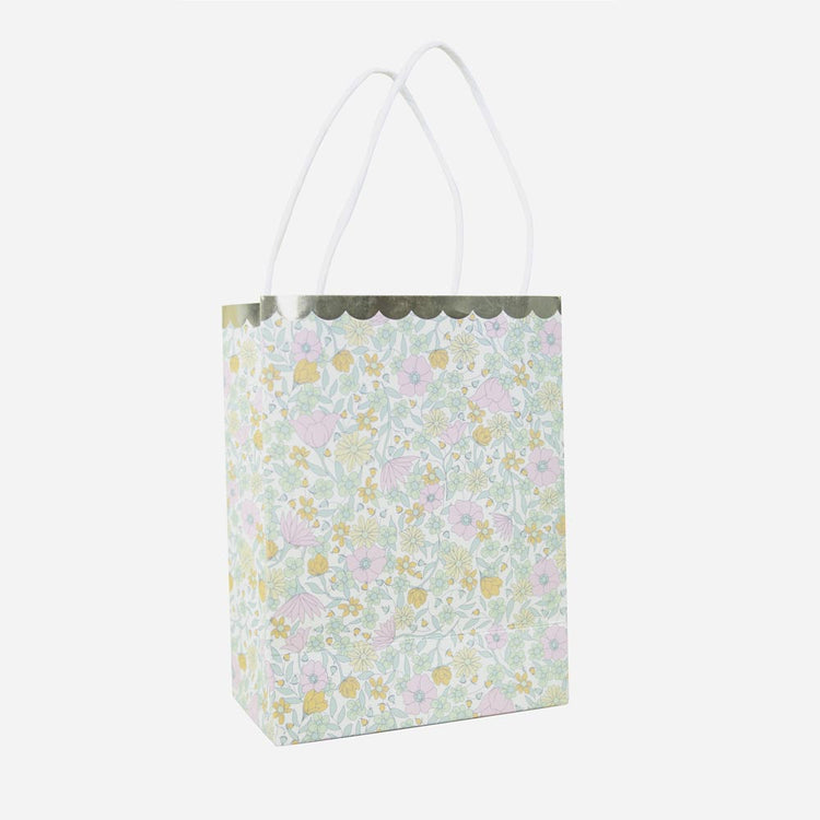 Sacs en papier motif liberty pour cadeaux invités de mariage, baby shower