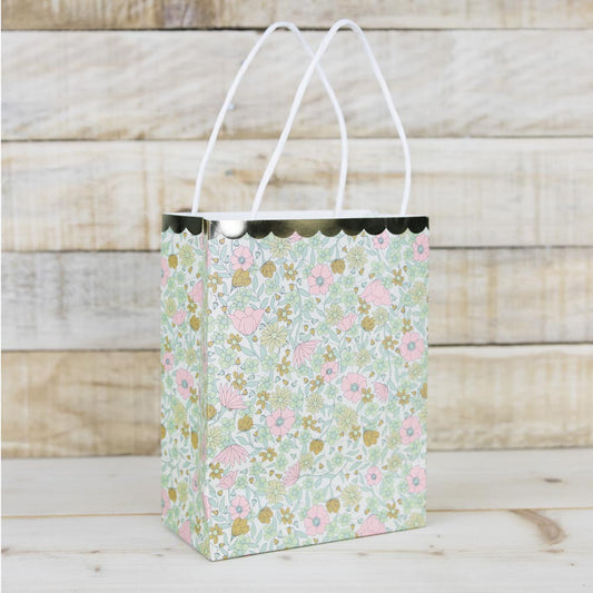 Decoration de baby shower ou anniversaire fleur : sac papier fleurs liberty