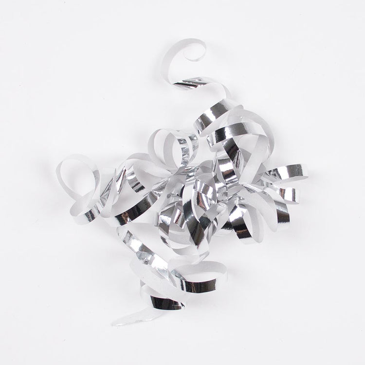 Serpentin argenté pour animation fête d'anniversaire ou soirée de Nouvel An