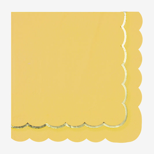 16 serviettes festonnées curry idéales pour une table d'anniversaire