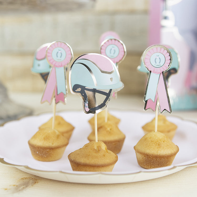 Déco anniversaire cheval : toppers casque équitation et médaille rose et menthe