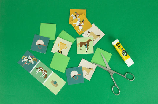 Kit Cadeau Anniversaire Enfant Thème Cheval - 12 Badges, 12 Porte-clés, 12 Jouets Mini, 12 Bracelets Silicone, Pour Fête