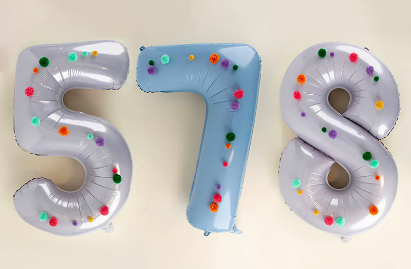 DIY POMPON SUR BALLONS