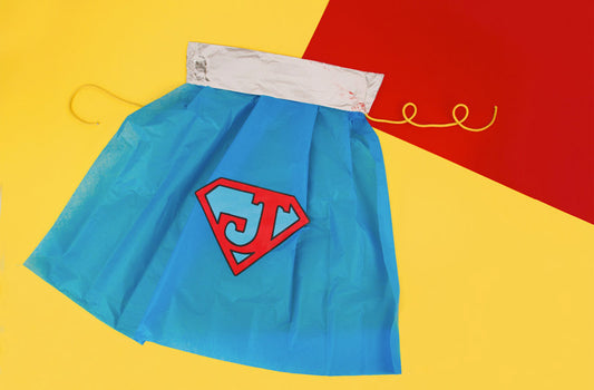 Free and easy tutorial to make your superhero cape
