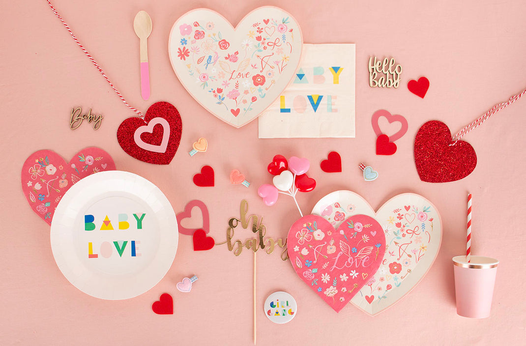 Des coeurs pour votre déco de baby shower, parce qu'on l'aime déjà ce petit bébé !