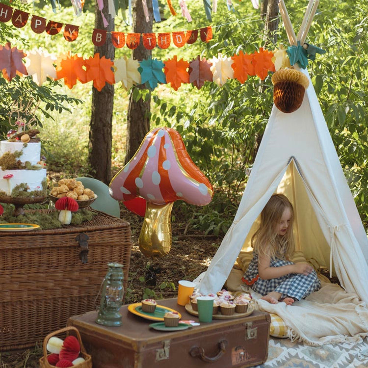 guirlande en papier feuilles d'érable en papier accordeon orange, marron et bleu pétrole