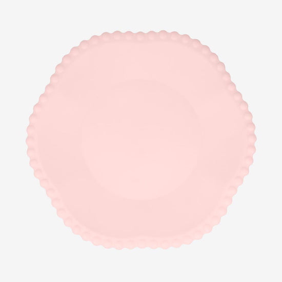 Vaisselle rose à bord perlé, effet faïence chic et jetable