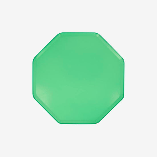 Assiettes en carton vert émeraude, idéales pour un anniversaire tropical