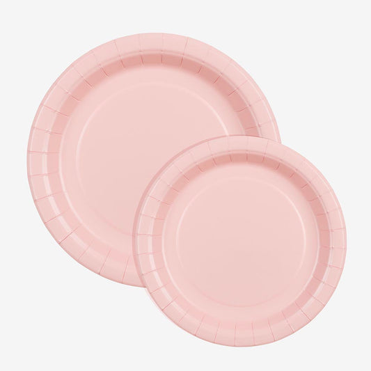 Assiettes rose clair : décoration de table