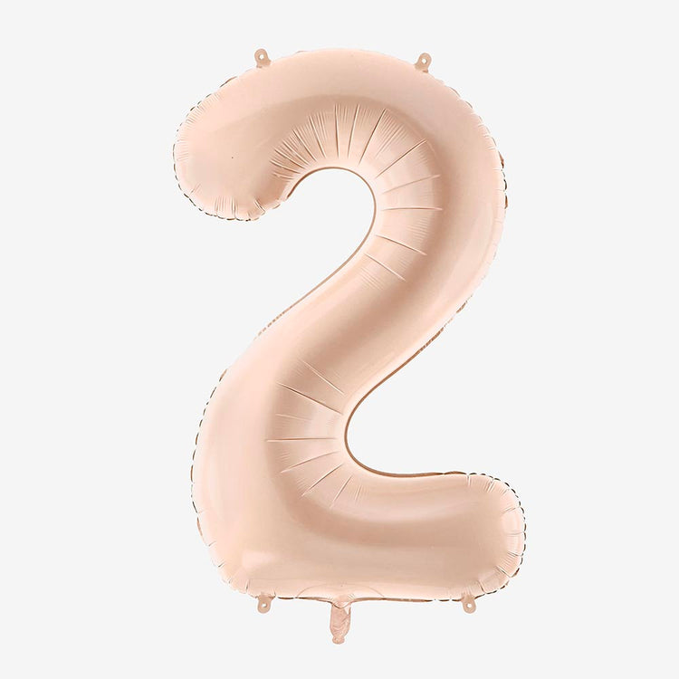 Ballon géant chiffre 2 beige parfait pour déco d'anniversaire