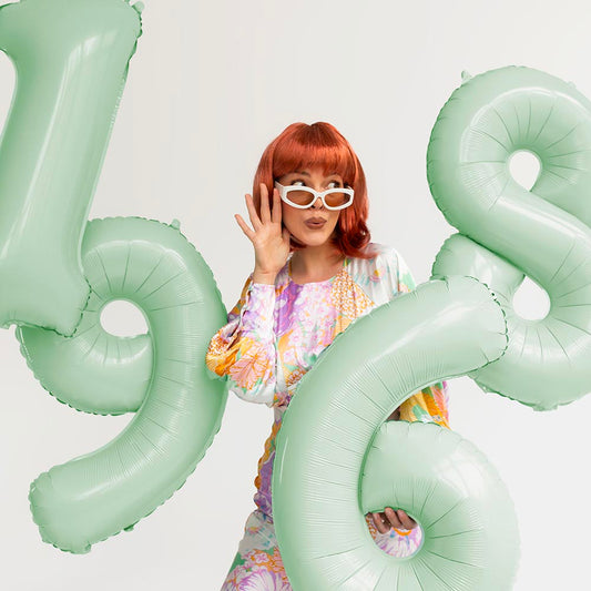 Ballon géant chiffre vert menthe parfait pour déco anniversaire