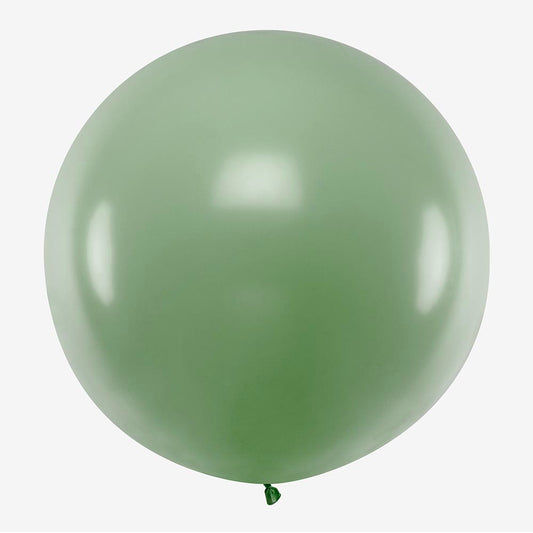 Un ballon géant vert romarin pour une déco festive !