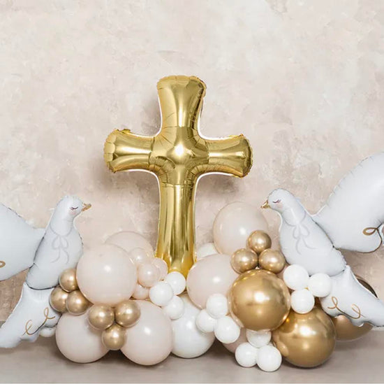 Ballon aluminium croix dorée pour decoration fete religieuse