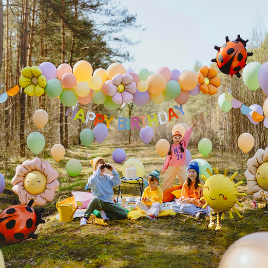 Ballons marguerite pastel pour baby shower ou garden party