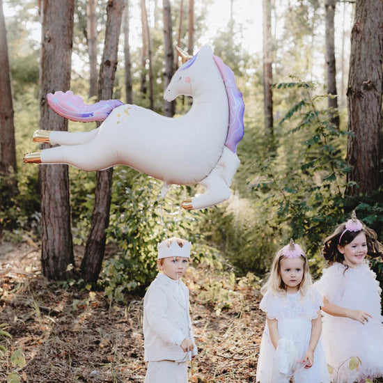 Ballon licorne galopant pour une fête licorne