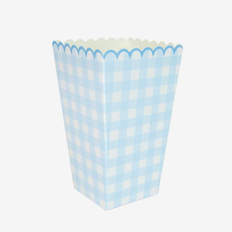 8 boites à popcorn vichy bleues pour une table d'anniversaire ou bapteme pastel thème bleu