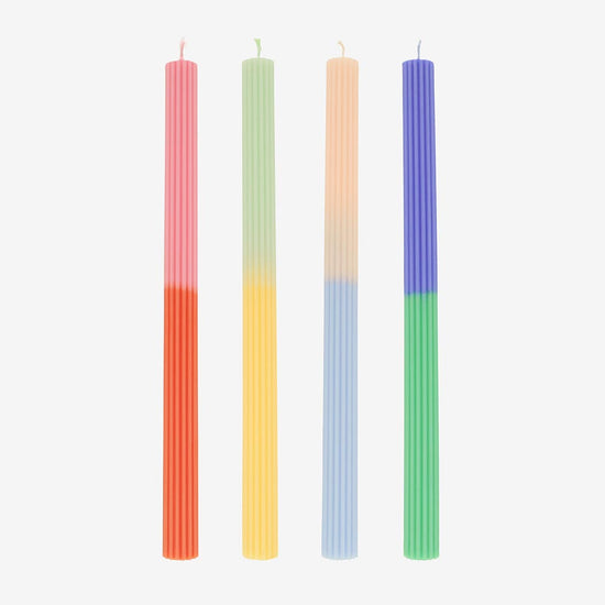 Bougies bicolores, parfaites pour une décoration élégante