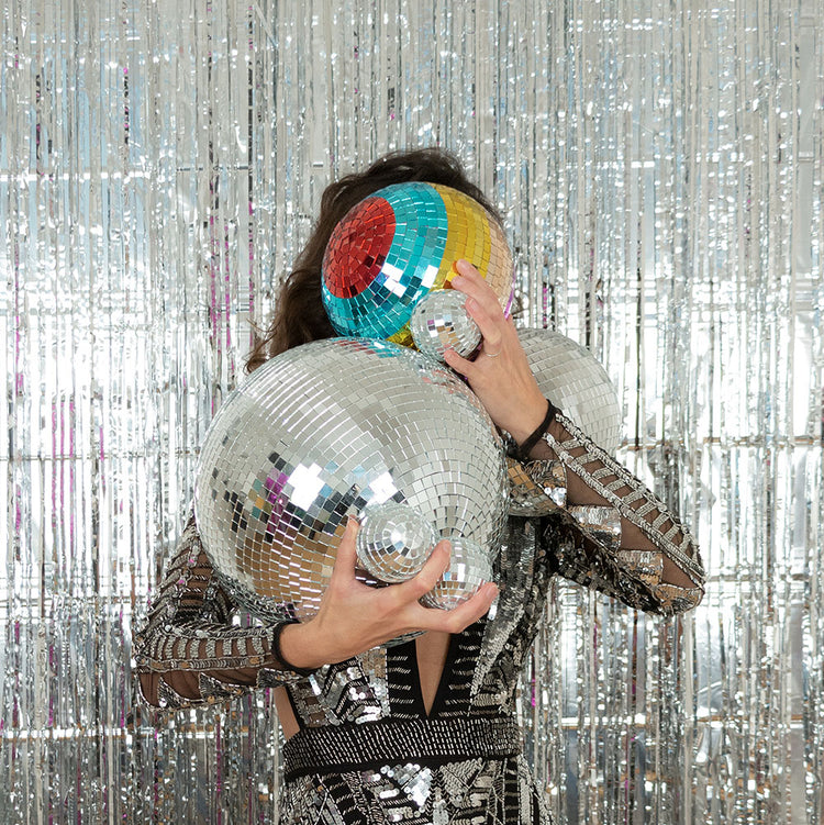 Soirée du Nouvel an : décoration boule disco argentée 20cm