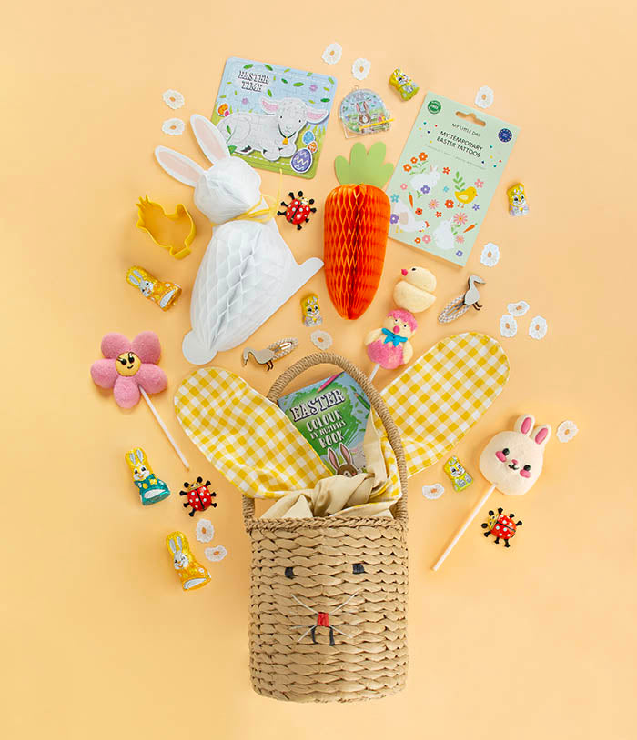 chasse aux oeufs pour paques avec nos paniers lapin et chocolat