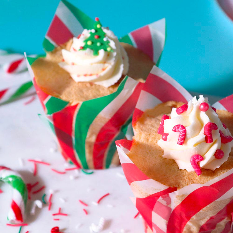 24 Christmas colored cupcake cases