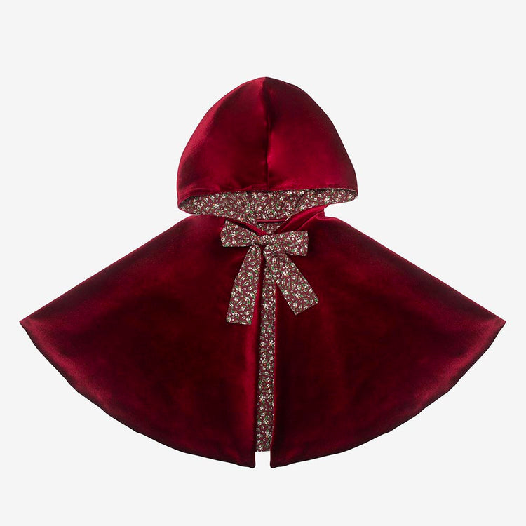 Cape de petit chaperon rouge : deguisement carnaval original