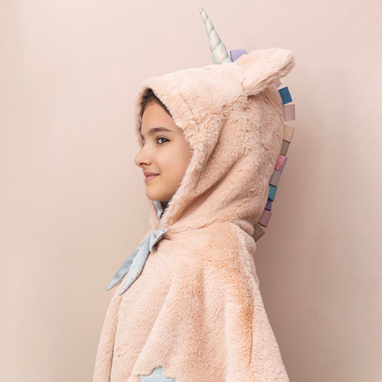 1 cape licorne tissu moumoute tout doux rose