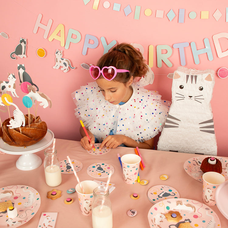 Déco de table d'anniversaire : 8 assiettes chat