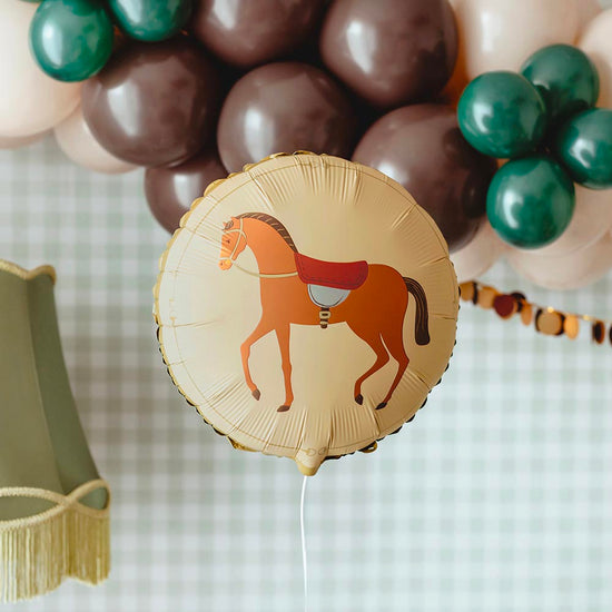 ballon cheval beige doré ambiance anniversaire equitation festive