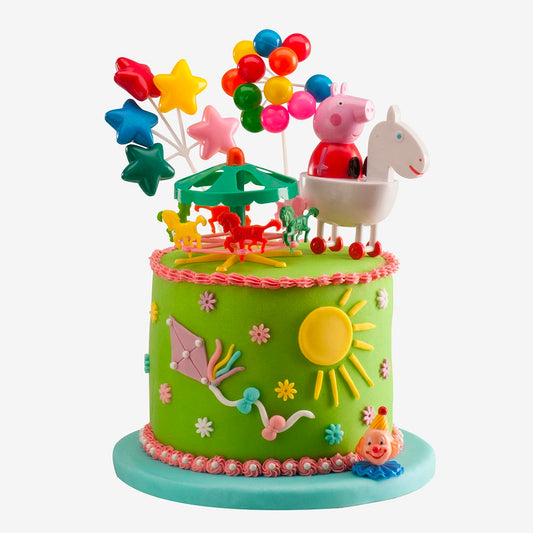 Gâteau d'anniversaire Peppa Pig facile avec des figurines