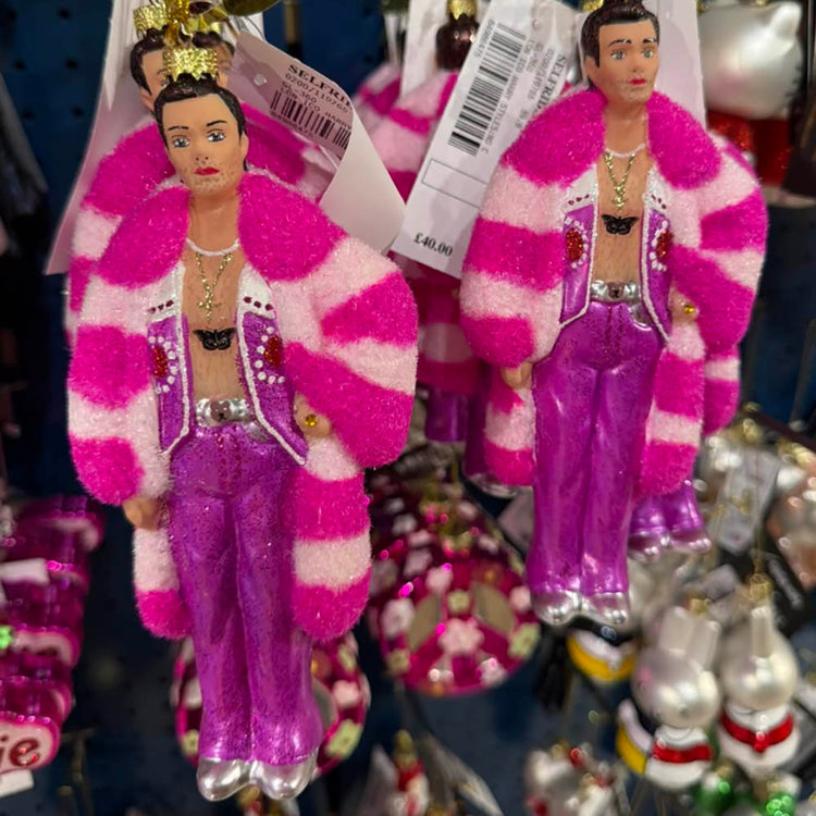 1 décoration de Noel Harry Styles debout