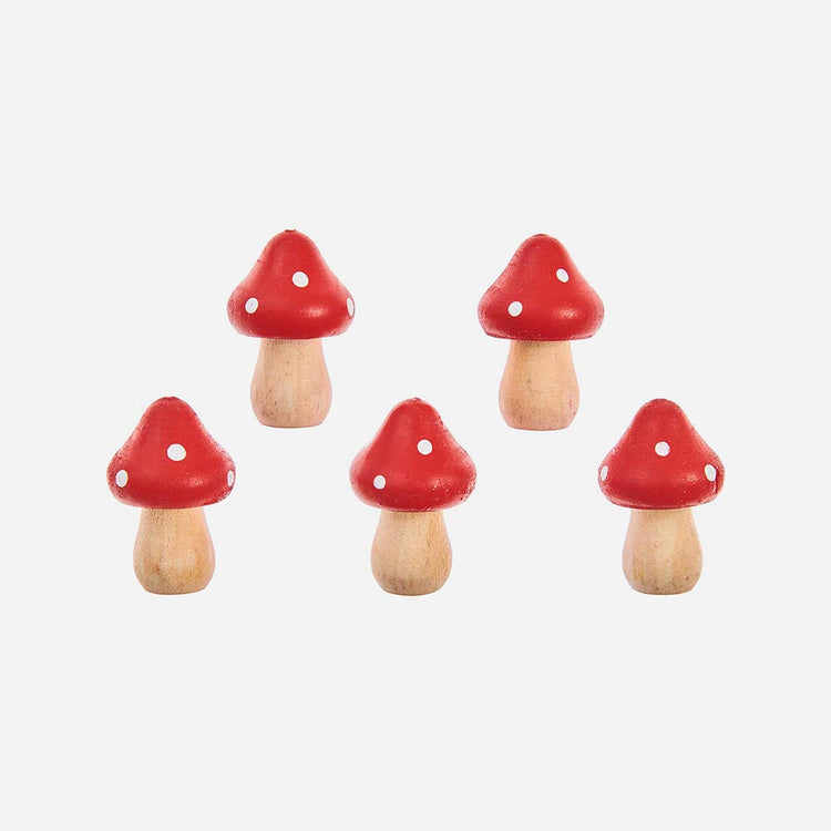 5 petits champignons en bois : deco anniversaire animaux des bois