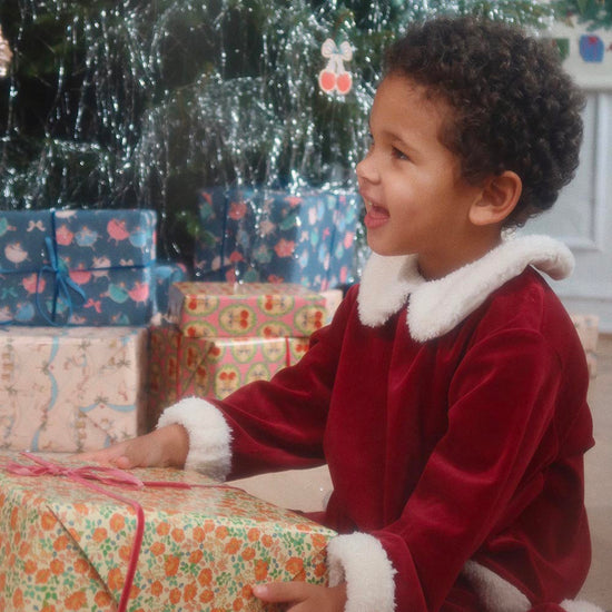 Ensemble de Noël rouge : idée de tenue de Noël pour enfant