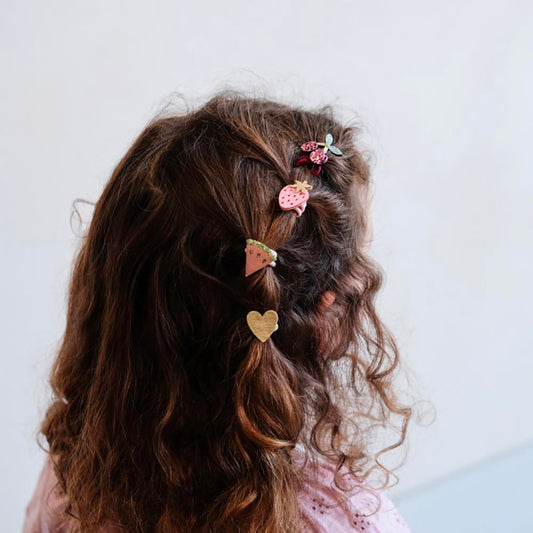 Élastiques fruits, un style vitaminé et coloré pour les cheveux