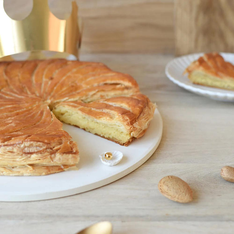 Epiphanie : fève en porcelaine coquillage pour galette des rois