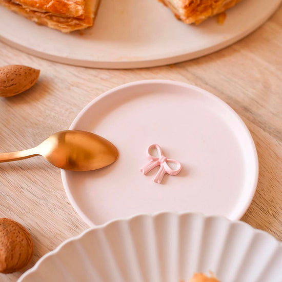 Décoration pour gâteau : fève porcelaine noeud pour épiphanie
