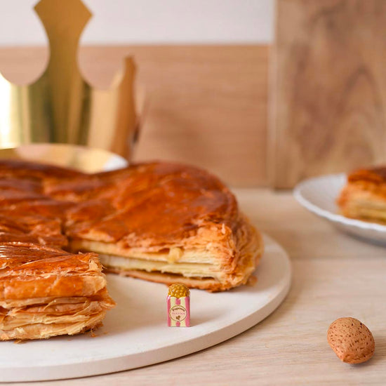 Décoration pour gâteau : fève porcelaine pop corn décoration de table