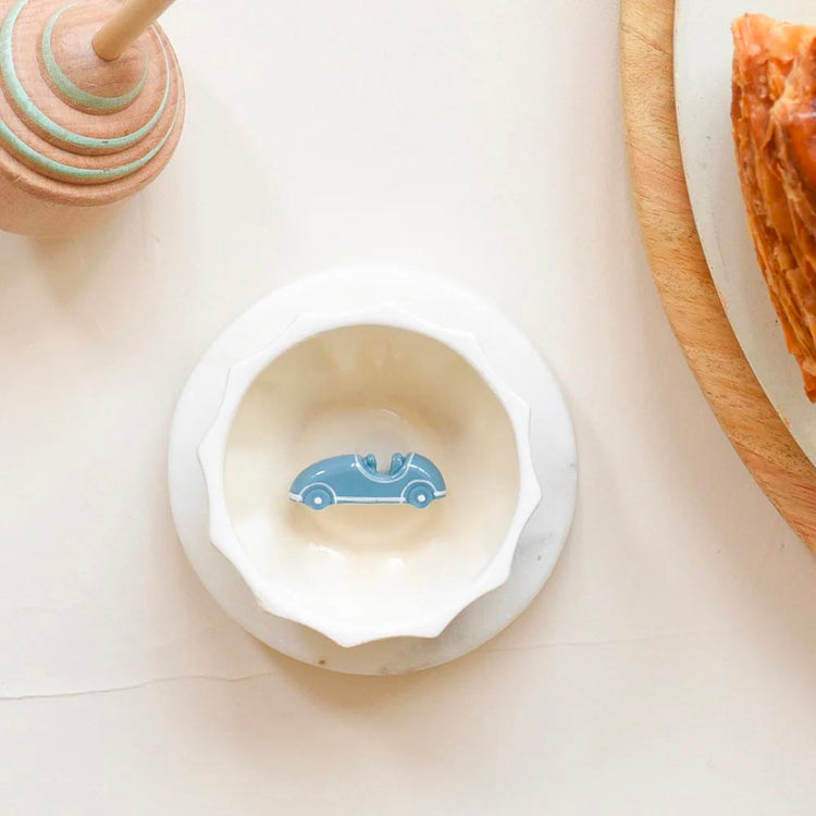 Décoration pour gâteau : fève voiture bleue, une touche originale pour votre galette des rois