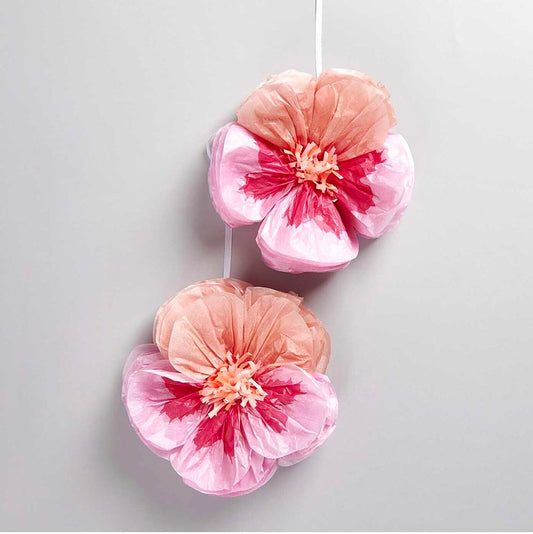 2 fleurs en papier de soie rose : deco anniversaire fleurs