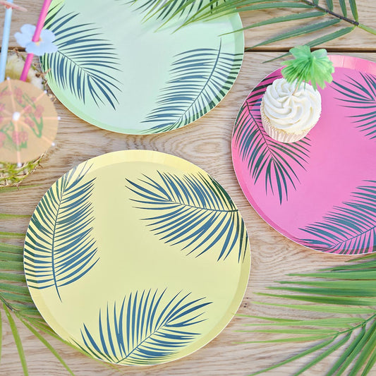 Colorful paper plates with palm tree: Hawaii table decoration