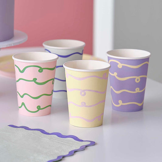 8 gobelets en carton wavy pastel : decoration de table anniversaire