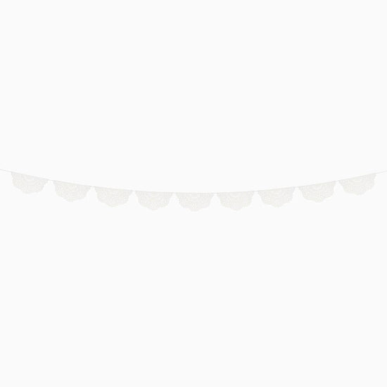 Guirlande de fête blanche, touche raffinée pour réception