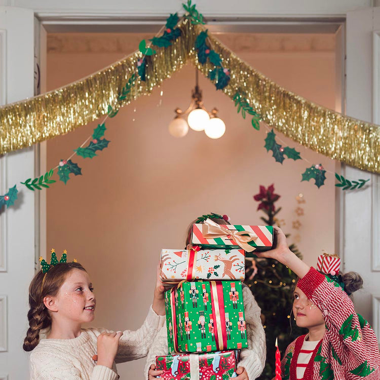 Mistletoe and holly garland