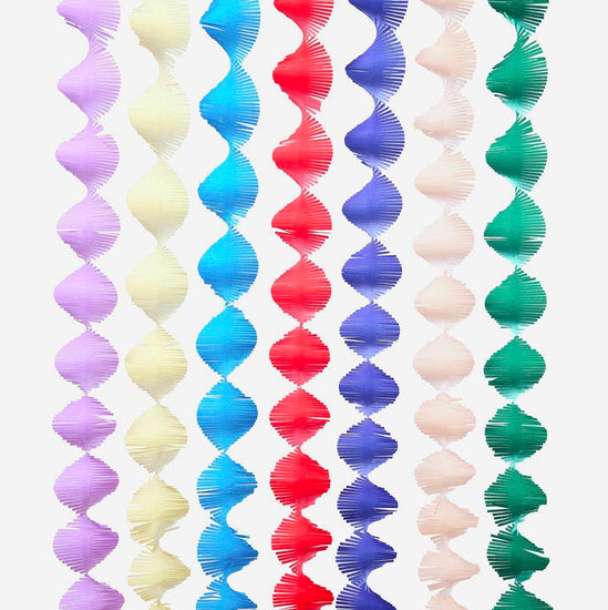 Guirlande crépon colorée pour fête d’enfants ou carnaval