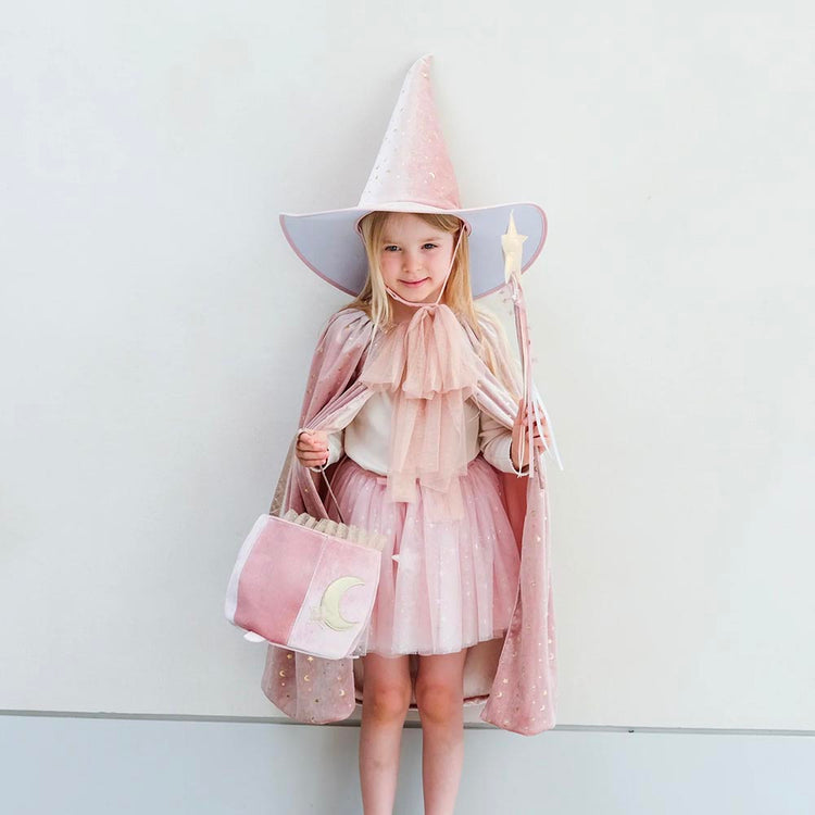 Chapeau de sorcière rose : idée cadeau d'anniversaire enfant