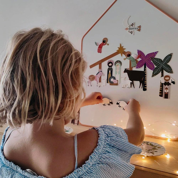 Jeux magnétique sur le thème de la crèche pour enfant