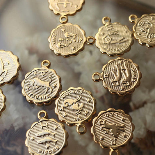Médaille signe astrologique Scorpion : cadeau ado original