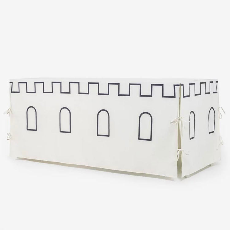 Nappe cabane château fort, un must-have pour une fête d'anniversaire originale